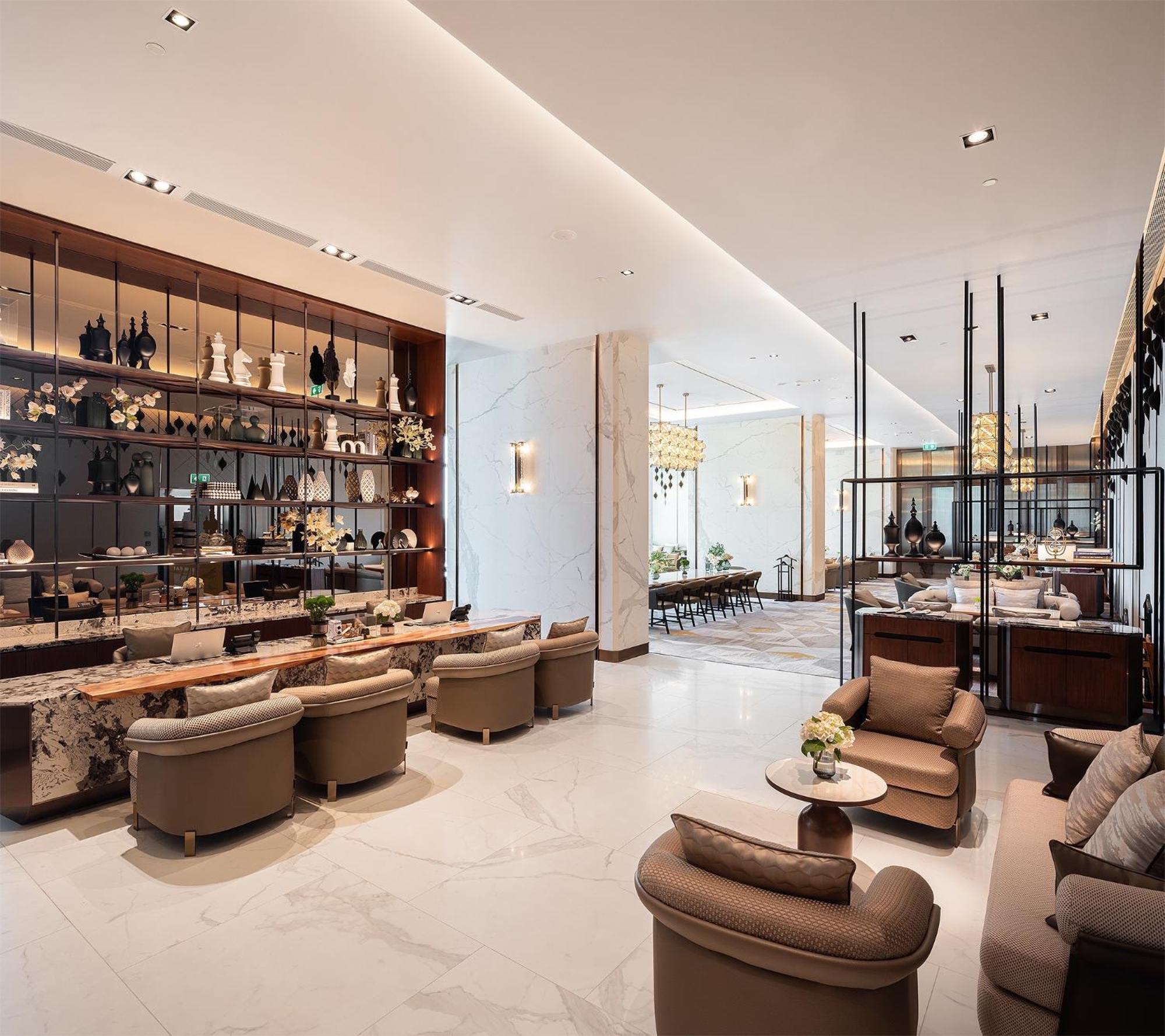 Eastin Grand Hotel Phayathai Bangkok Exterior foto The lounge at the airport